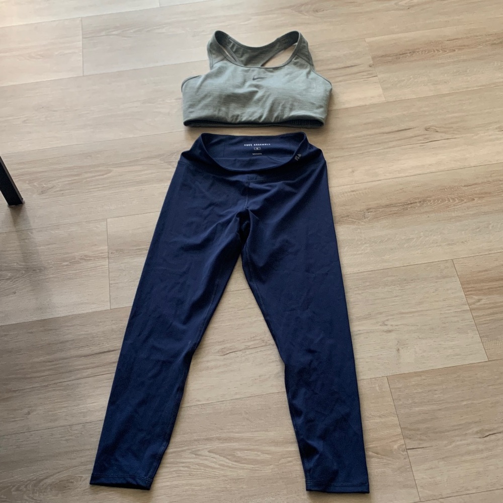 Bundle of Nike sport bra size L and Fa leggings size M. Both are small for me.